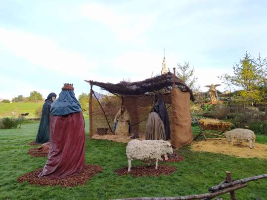 Descubre la V Ruta de Belenes "Villa de Jovellanos" en Gijón belen monumental gijon jardin botanico